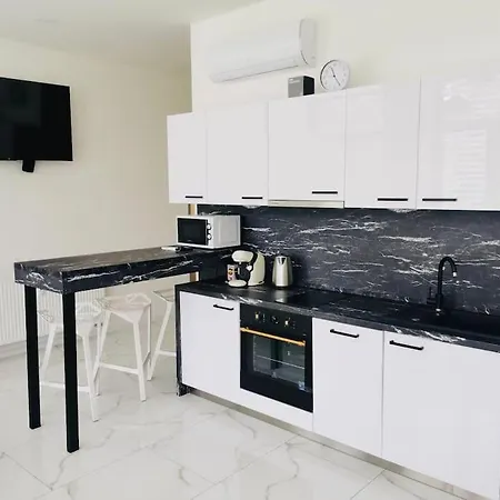Golden Big Lux - Appartement Banská Bystrica